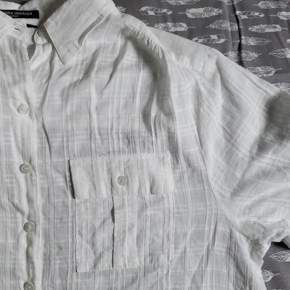 Sandra Ingrish, white button down,long sleeve - Picture 8 of 8